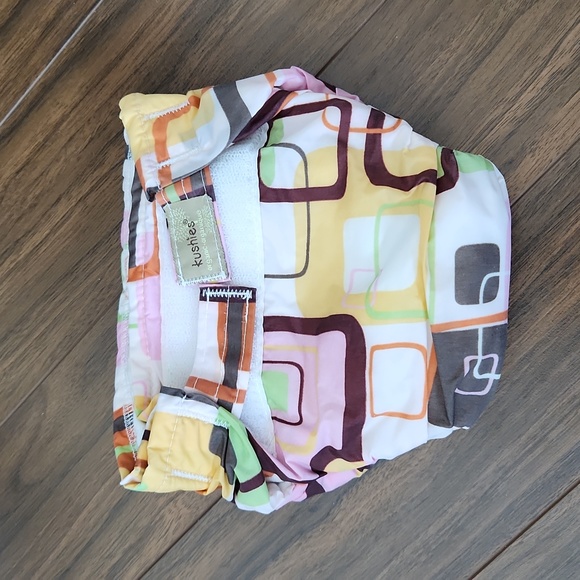 VGUC 2-pack Kushies Organic All-In-One cloth diapers - Picture 11 of 12